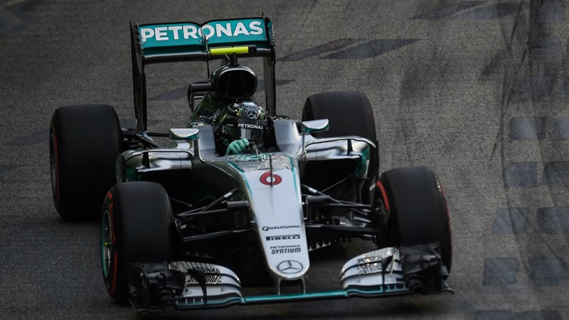 Formula Uno: Rosberg larga primero en Singapur