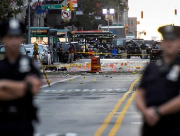 Así quedó la calle donde explotó una bomba en Manhattan