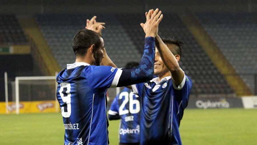 Huachipato goleó a Cobresal en el inicio de la séptima fecha