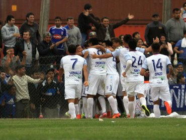 Deportes Melipilla sigue firme en la cima tras vencer a San Antonio en el clásico del Maipo