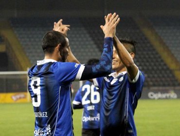 Huachipato goleó a Cobresal en el inicio de la séptima fecha