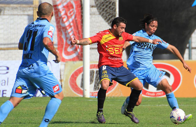 Deportes Iquique enfrenta a Unión Española con la tarea de seguir en la punta del torneo