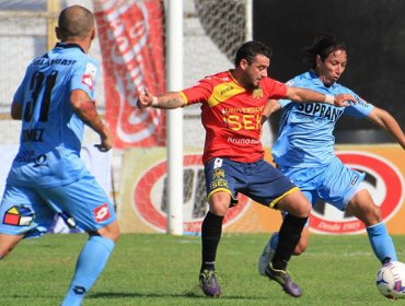 Deportes Iquique enfrenta a Unión Española con la tarea de seguir en la punta del torneo