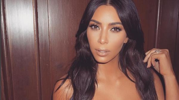 Asaltaron a Kim Kardashian en París: Ladrones se llevaron millones de euros en joyas