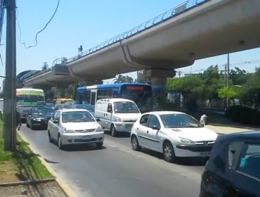 Impresionante agresión de conductor del Transantiago a chofer de Ambulancia