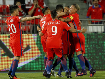 Chile volvió al triunfo en las Clasificatorias: Venció a Perú con dos goles de Vidal