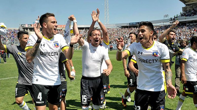 Colo Colo arriesga perder 10 puntos si se demuestra nexos entre Mosa y Garra Blanca