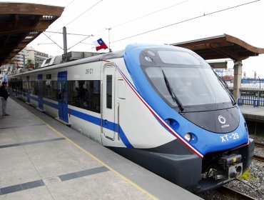 Metro de Valparaíso funciona a medias: Trenes tienen frecuencia de 12 minutos