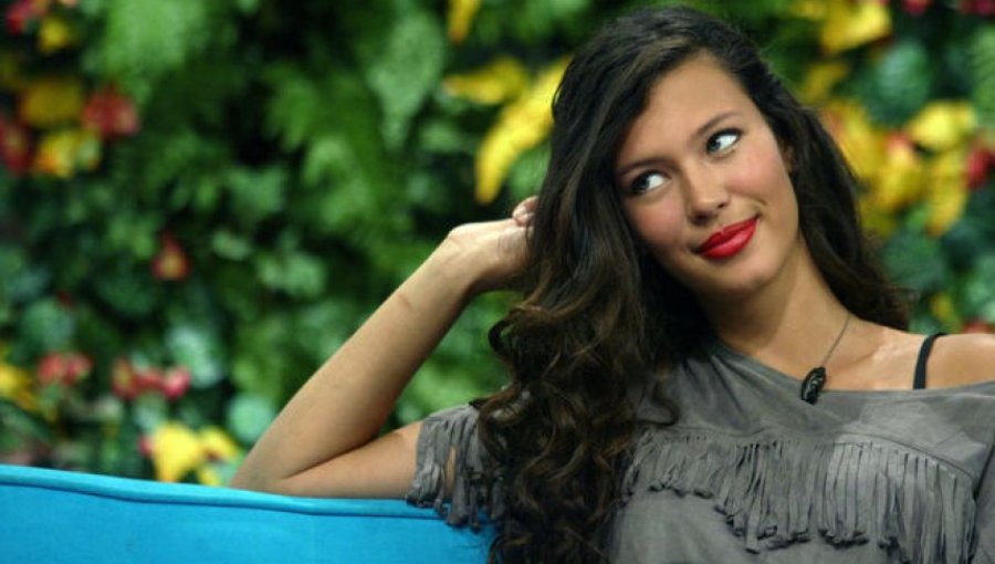 El nuevo sexy y pelirrojo look de Michelle Carvalho