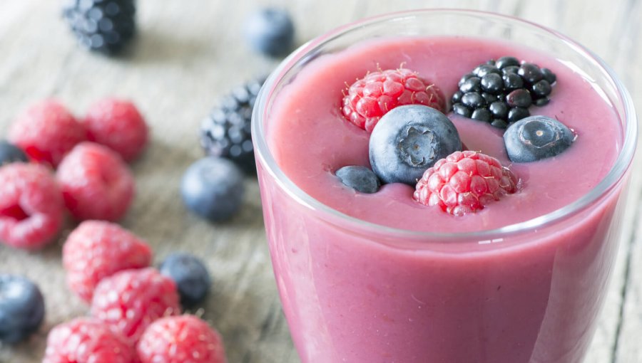 Smoothie de frutos rojos y chia ¡el secreto para estar bella!