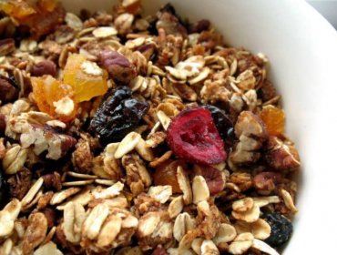 ¿Quieres una piel de bebé? prepara un exfoliante de granola casero