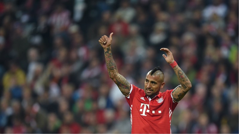 Ancelotti alabó a Arturo Vidal y pidió cuidar su tobillo