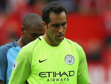 Premier League: Claudio Bravo quedó en medio de las críticas cruzadas