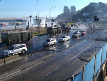 Caleta Portales tomada por Pescadores: Transito cortado y Merval suspendido tras protestas
