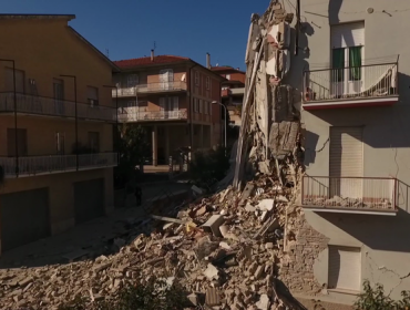 La destrucción que dejó el terremoto en Italia vista desde un dron