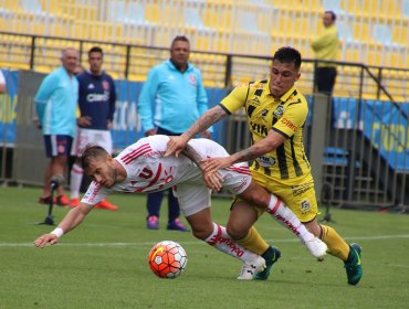 Everton y Universidad de Chile repartieron puntos en el inicio de la jornada dominical