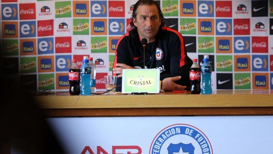 Juan Antonio Pizzi confirmó retorno de Esteban Paredes