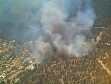 Alerta Roja en Valparaíso por incendio forestal en Laguna Verde