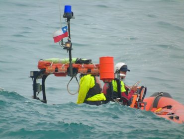 Armada rescata cuerpo flotando en playa de Caleta Abarca en Viña del Mar