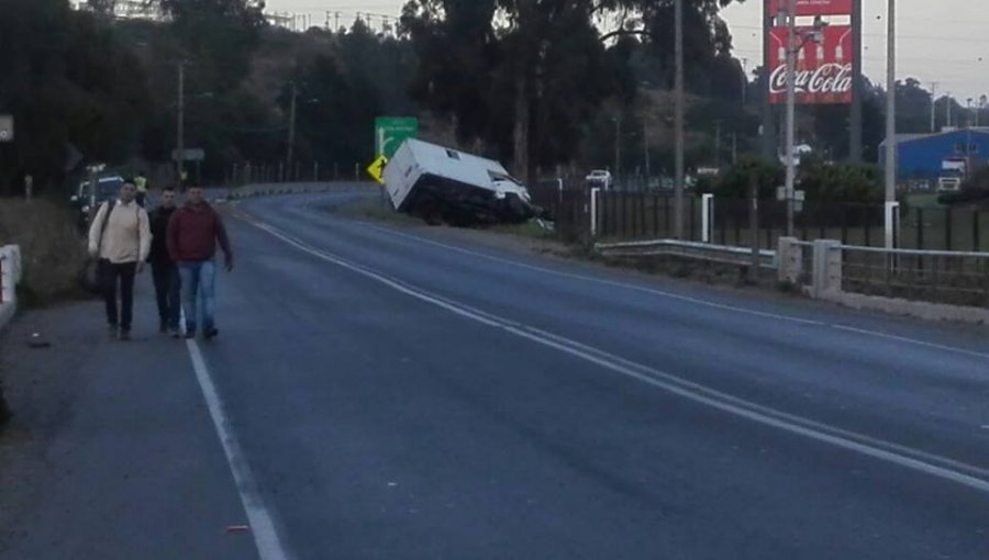 Accidente en Camino Con Con - Quillota deja un muerto a la altura de Coca Cola