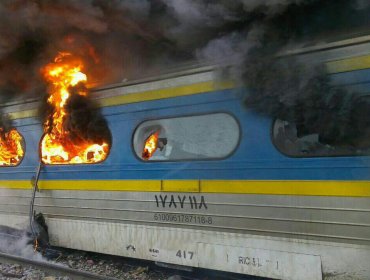 Al menos 44 muertos y decenas de heridos al chocar dos trenes en Irán