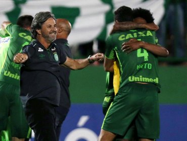El Chapecoense fue obligado a cambiar de vuelo a última hora