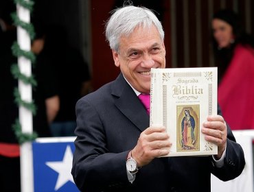 Piñera cambia la Biblia en plena entrevista: "Abel mató a su hermano Adán"