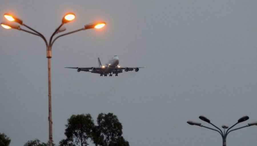 Avión con 47 pasajeros en su interior se estrella en Pakistán