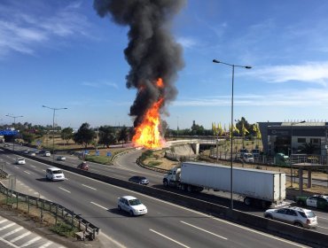 Camión con tubos de gas explota en Ruta 68: Pertenecía a empresa Abastible