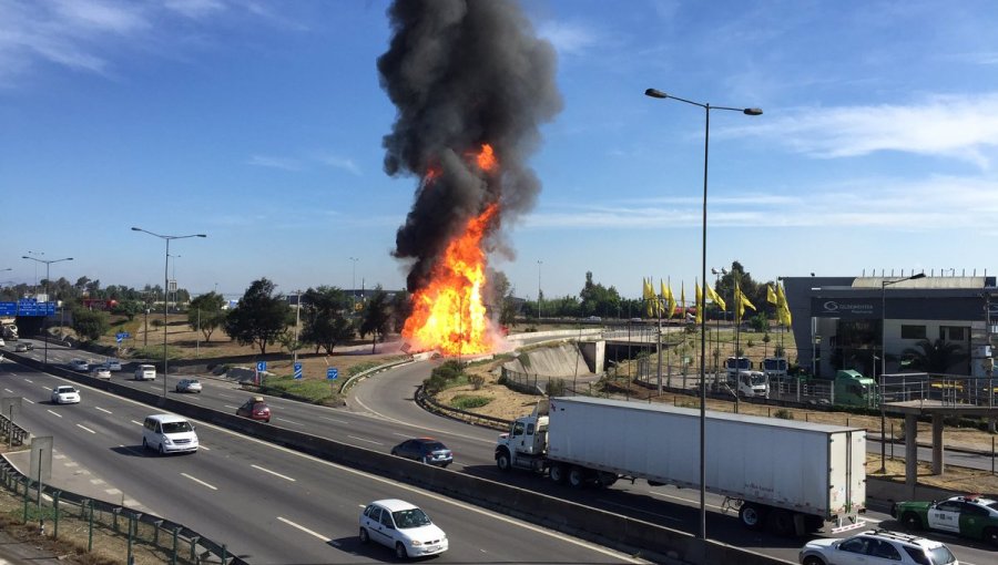 Camión con tubos de gas explota en Ruta 68: Pertenecía a empresa Abastible