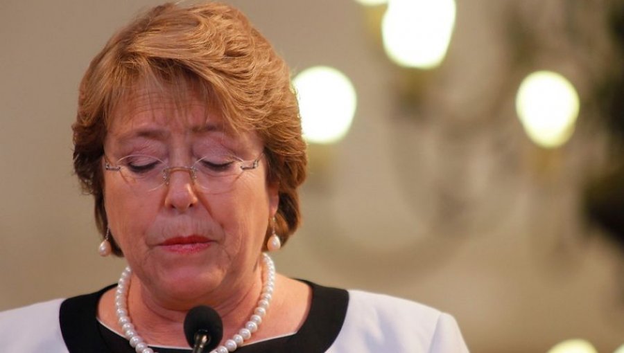 Agrupación evangélica solicita que Bachelet renuncie "por amor a la patria"