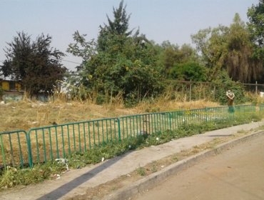 Encuentran cadáver de una mujer en canal de Estación Central