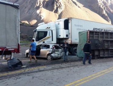 Violenta colisión en Los Andes: 4 camiones y 3 vehículos menores involucrados