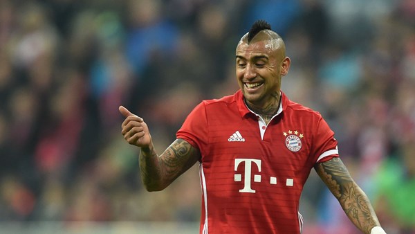 La mujer más poderosa del fútbol va por Arturo Vidal