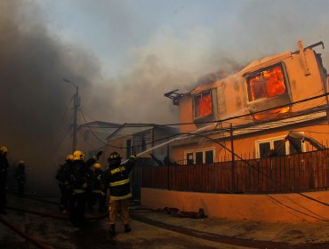 Amplitud por Incendio en Valparaíso:“Gobierno ha sido incapaz de implementar mecanismos eficaces de prevención”