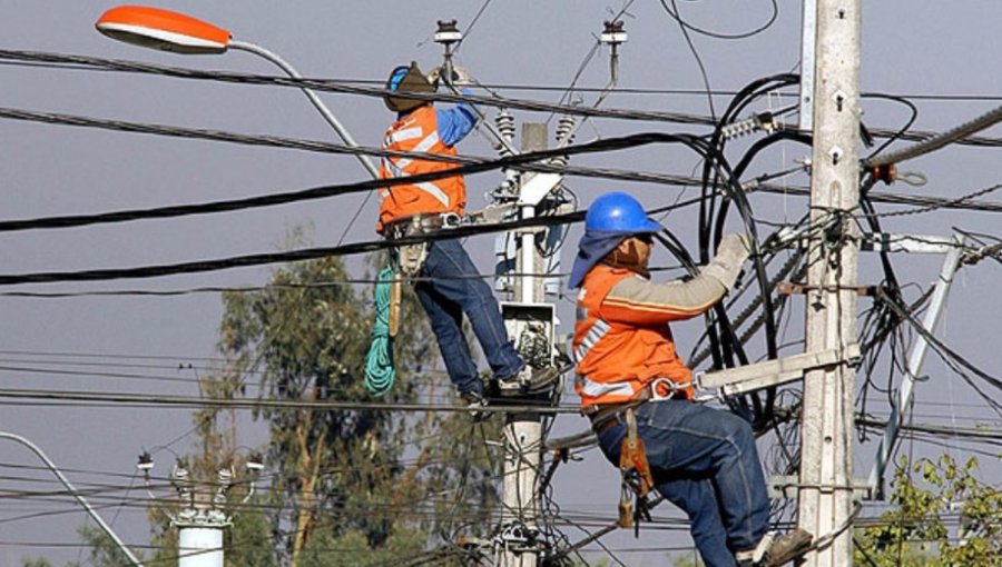 Desde ahora compañías eléctricas no podrán cobrar por "Corte y reposición"