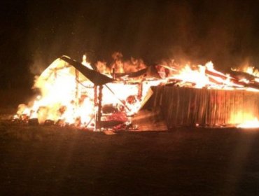 Nuevos ataques en La Araucanía: Incendian bodega en Traiguén