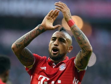 El presidente de Bayern Münich advierte a Arturo Vidal