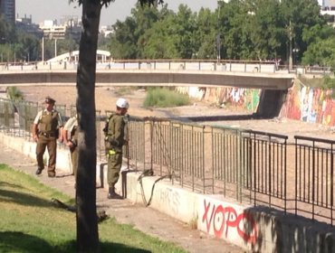 Cuerpo es encontrado flotando en aguas del Río Mapocho a la altura de Providencia