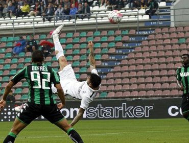 Mauricio Pinilla sorprende a Genoa con su chilena