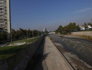 Nuevo rescate de persona que se cayó al Río Mapocho