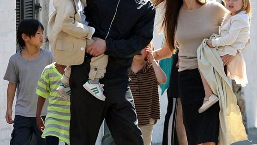 Angelina Jolie y Brad Pitt acordaron manejar su divorcio en privado
