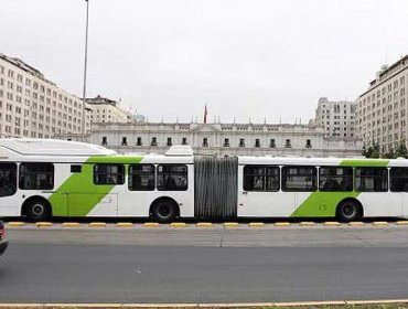 Huelga de conductores del Transantiago: Empresa solo habla de 700 movilizados de 4 mil