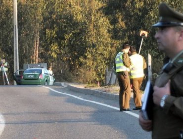 Dos carabineros mueren tras caer patrulla a un estero