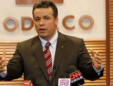 Atentado en contra de Presidente de Codelco: Recibió una bomba como encomienda