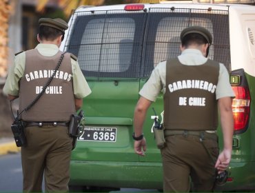 Carabineros confirma suicidio de uniformado al interior de bus de fuerzas especiales