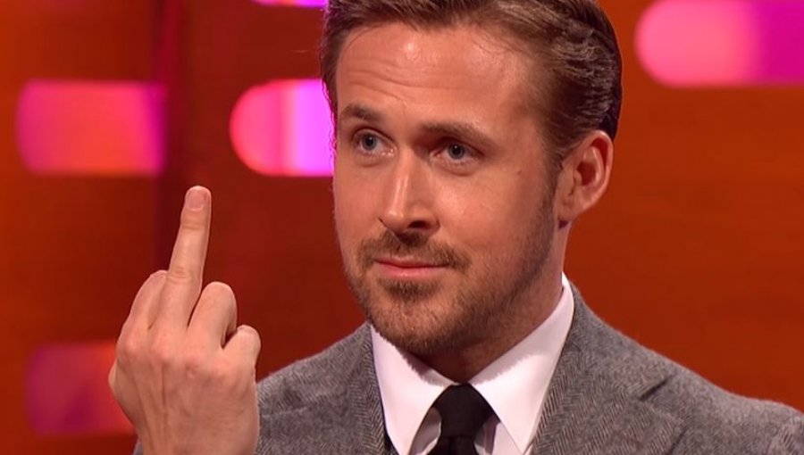 Ryan Gosling recibió una broma en pleno programa que no le cayó bien