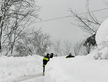 Hotel en Italia es sacudido por feroz avalancha
