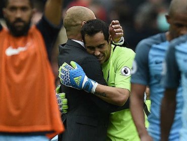 Pep Guardiola salió en defensa de Claudio Bravo