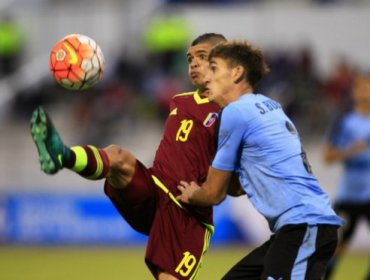 Jugador uruguayo protagoniza bochornoso penal en Sudamericano sub-20